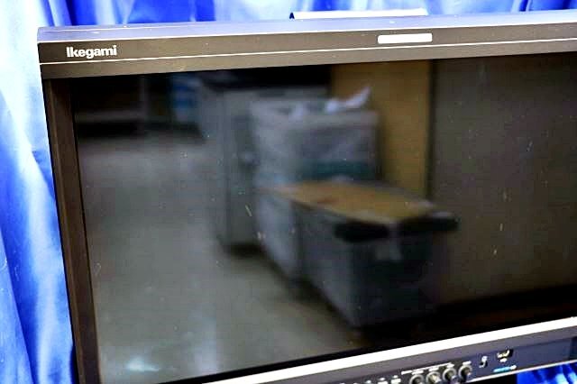 Ikegami HEM-2570W 25-Inch Multi-Format OLED Master Monitor [k1197056361]