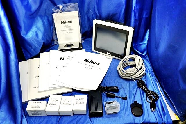 Nikon ECLIPSE TS100 Inverted Culture Microscope DS-L3 C-SHG C-W10xB/22 with Manual and Accessories [j1198183695]