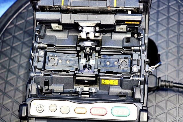 Fujikura HJ-S03 Multi-core Optical Fiber Fusion Connector [b1199431113]