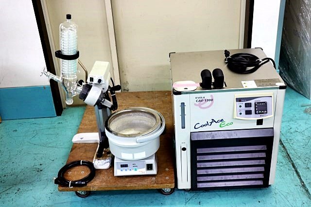 EYELA CAE-1300AT Chiller with N-1100 Rotary Evaporator and SB-1200 Water Bath [x1201759789]