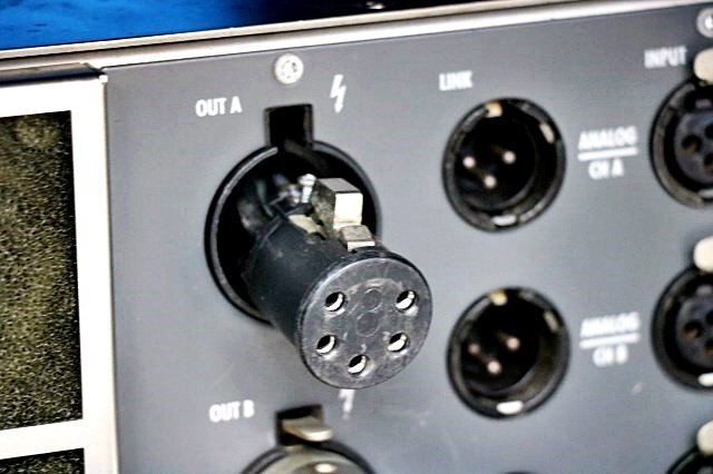 d&b audiotechnik D12 Power Amplifier with Rack Case [1204188817]