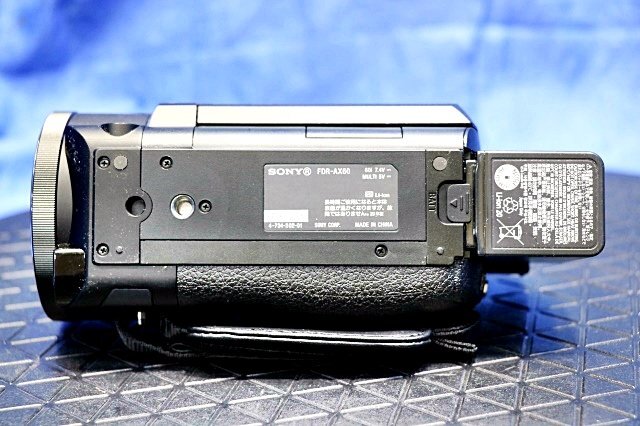 Sony Handycam FDR-AX60 4K Video Camera Recorder [s1205675898]