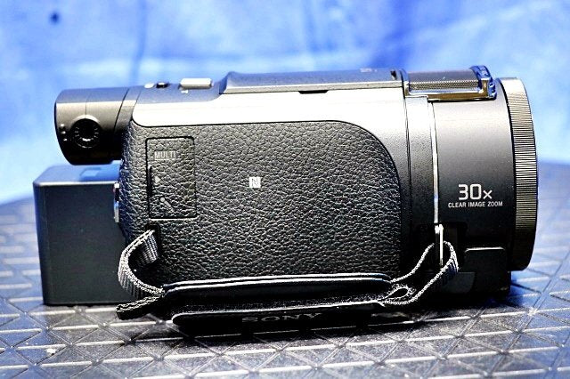 Sony Handycam FDR-AX60 4K Video Camera Recorder [m1205663335]