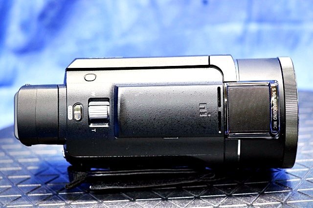 Sony Handycam FDR-AX60 4K Video Camera Recorder [s1205675898]