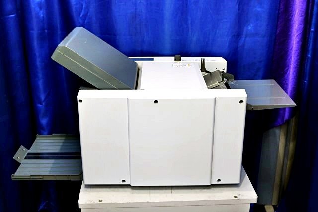 Duplo DF-999 Duplofolder Paper Folding Machine (as-is) [e1207450105]