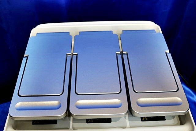 PerkinElmer ProFlex 3 x 32-well PCR System Thermal Cycler [u1208607892]