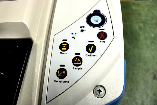 Thermo Scientific Nicolet iS10 Fourier Transform Infrared Spectrometer [v1211661874]