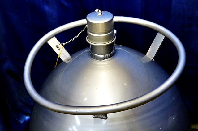 CANBERRA GC2518 Semiconductor Detector and CEBELL Liquid Nitrogen Container Set [q1213855047]