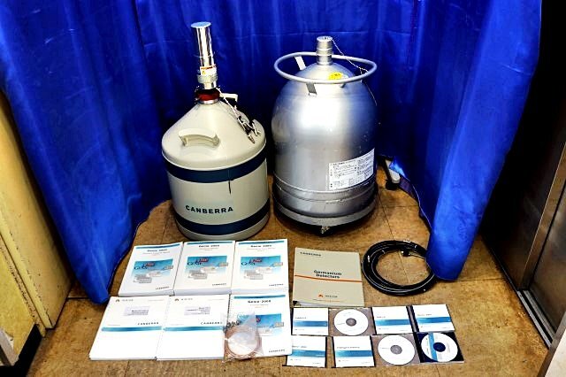 CANBERRA GC2518 Semiconductor Detector and CEBELL Liquid Nitrogen Container Set [q1213855047]