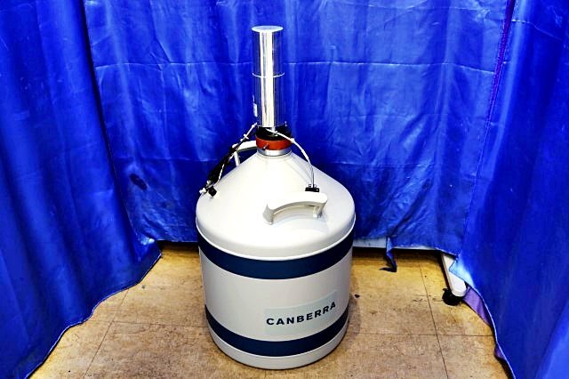 CANBERRA GC2518 Semiconductor Detector and CEBELL Liquid Nitrogen Container Set [q1213855047]