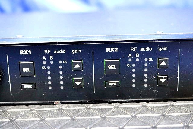Shure ULXD4D Dual Channel Digital Wireless Receiver [t1213862108]