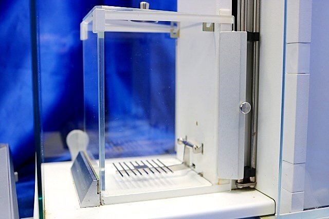 METTLER TOLEDO XP56V Electronic Balance 52g Weighing Capacity [g1215944787]