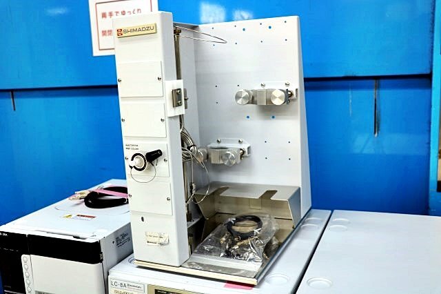 SHIMADZU LC-8A Liquid Chromatograph SPD-20A Detector CBM-20A System Controller FCV-130AL [p1220212459]