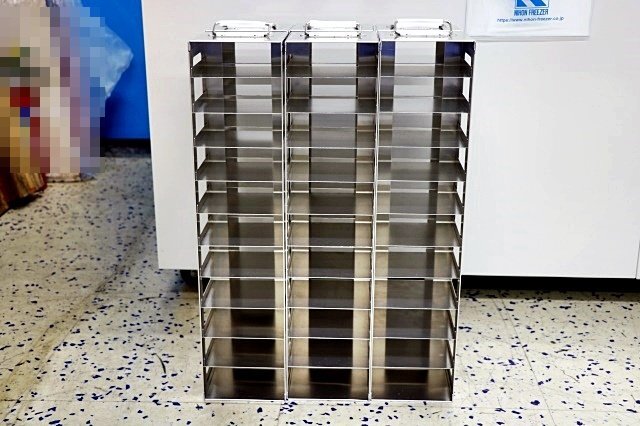 Nihon Freezer CLN-2300CWE Deep Freezer -150℃ 3 Phase 200V with Tray [q1223069109]