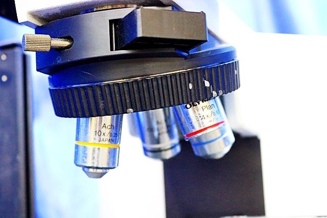 OLYMPUS BX50-F4 Fluorescence Upright Microscope with 4 Objective Lenses (as-is) [q1227226366]