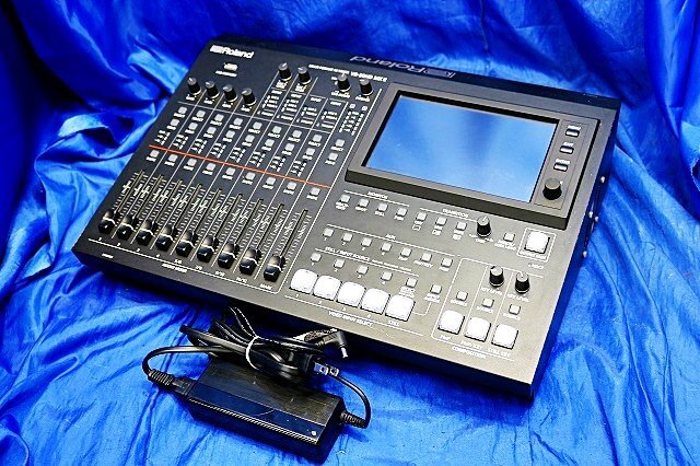 Roland VR-50HD MK2 AV Mixer Switcher [c1228039524]