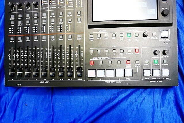 Roland VR-50HD MK2 AV Mixer Switcher [c1228039524]