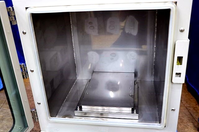 AS ONE VFD-03 Vacuum Freeze Dryer [k1229557821]