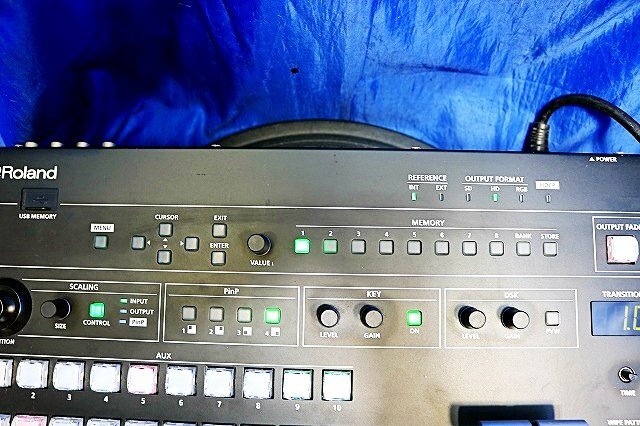 Roland V-800HD MK II Multi-Format Video Switcher [p1230857411]