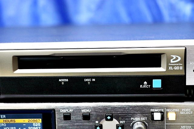 Sony XDS-PD2000 XDCAM Professional Media Station [n1232807787]