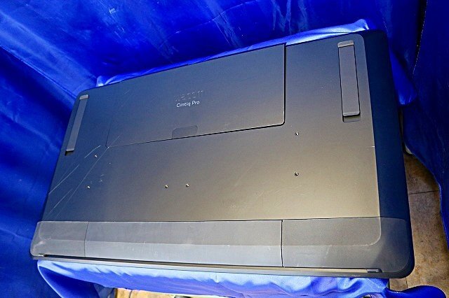Wacom Cintiq Pro 32 DTH-3220 31.5-inch 4K Pen Display Tablet [b1234606342]