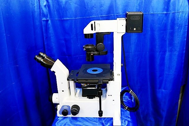 Nikon Eclipse TE300 Inverted Microscope with 2 Objectives [w1241344213]