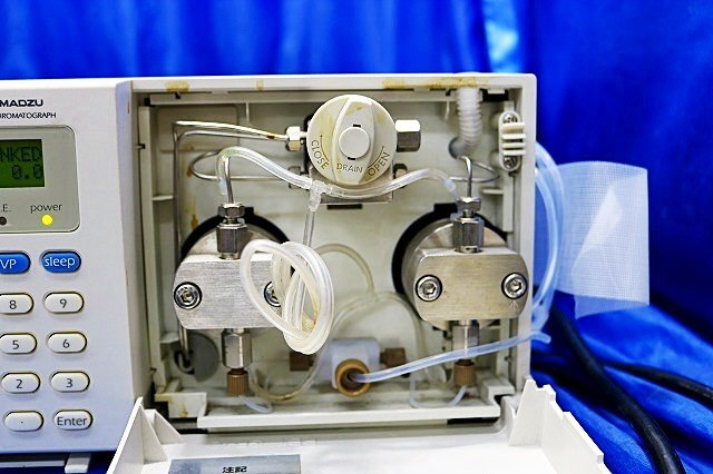 Shimadzu LC-10ADvp Liquid Delivery Unit 2 Units Set HPLC [q1241338710]