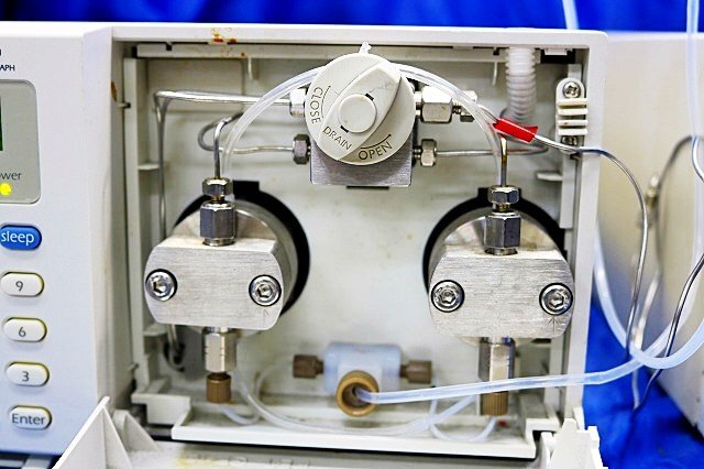 Shimadzu LC-10ADvp Liquid Delivery Unit 2 Units Set HPLC [q1241338710]