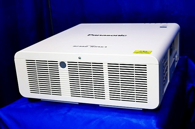 Panasonic PT-RZ660 Laser Projector 6200lm with ET-DLE250 Lens [m1242049994]
