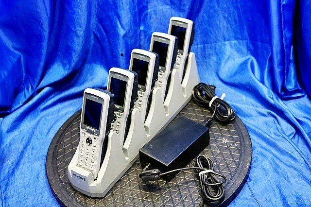 Keyence BT-1550WB Barcode Reader 5 Units with BT-UC15 Charger [l1242506391]