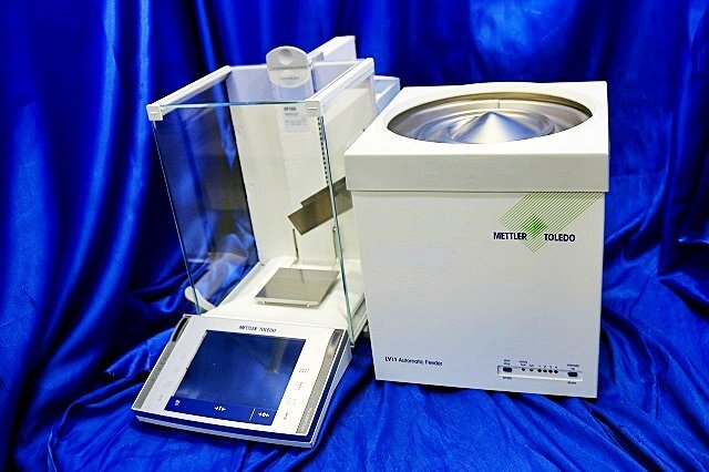 Mettler Toledo XP105DRV Semi-Micro Balance with LV11 Automatic Parts Feeder Set [q1243163894]