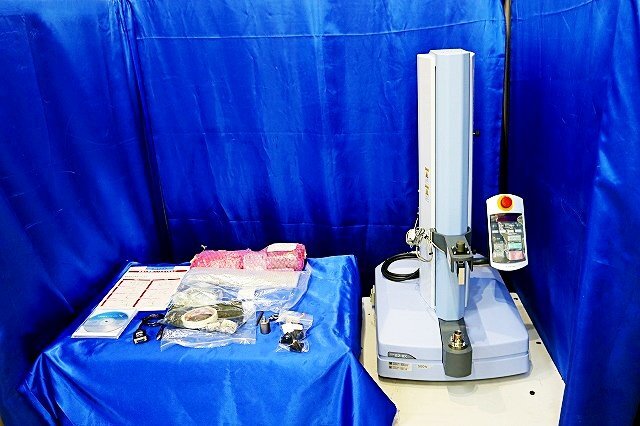 Shimadzu EZ-SX Tabletop Testing Machine 500N with TRAPEZIUM X Software [d1244217474]