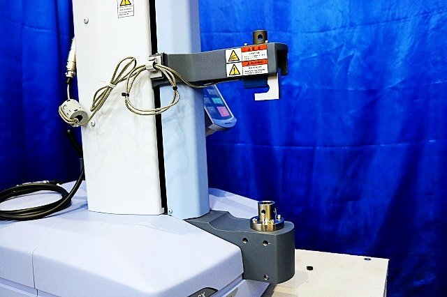 Shimadzu EZ-SX Tabletop Testing Machine 500N with TRAPEZIUM X Software [d1244217474]