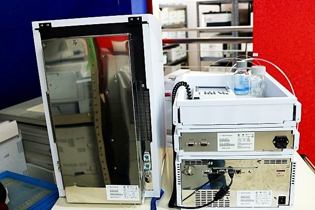 Agilent G7100A Capillary Electrophoresis System with G1310B G4225A 12 pcs [b1244952423]