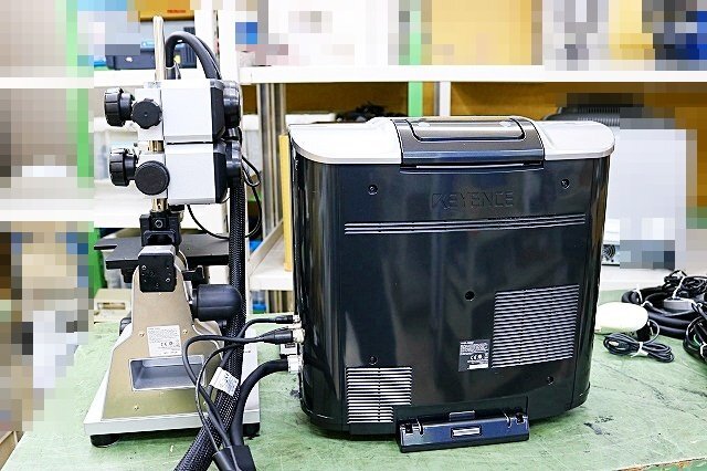 Keyence VHX-1000 Digital Microscope with 2 Lenses [s1245894372]