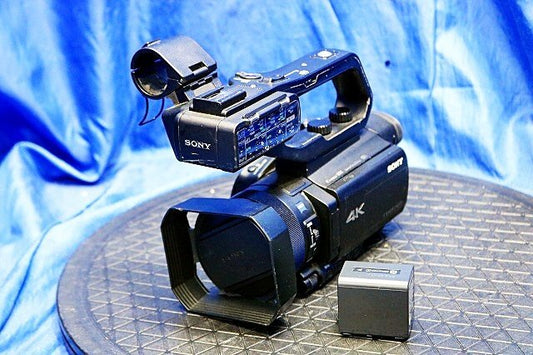 SONY HXR-NX80 4K Video Camera with Accessories 273-Point Phase Detection AF [d1248615908]