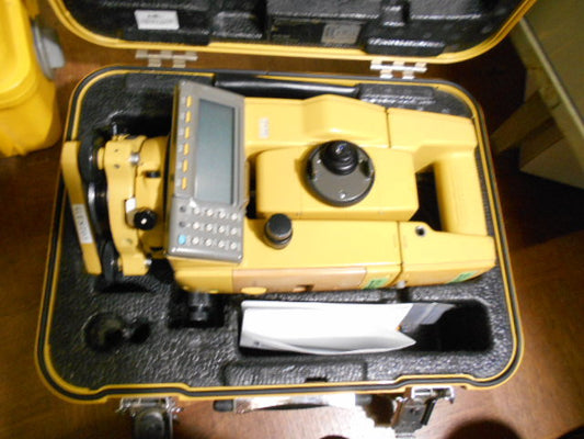 Topcon GTS-703 Total Station [n1066449161]