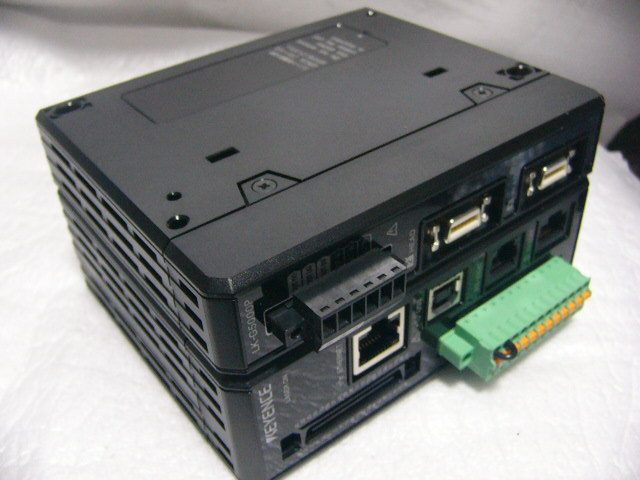 KEYENCE LK-G5000P Laser Displacement Meter Amplifier PNP Type Display Separated Type [h1094929148]