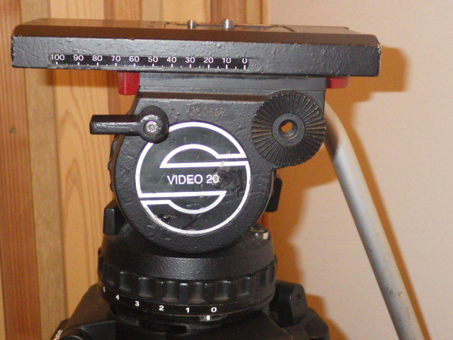 Sachtler Video 20 Tripod [j1098239572]