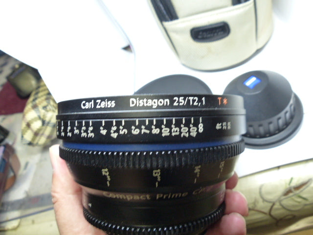 Zeiss Distagon 25mm T2.1 Wide Angle Lens PL Mount [b1101349061]