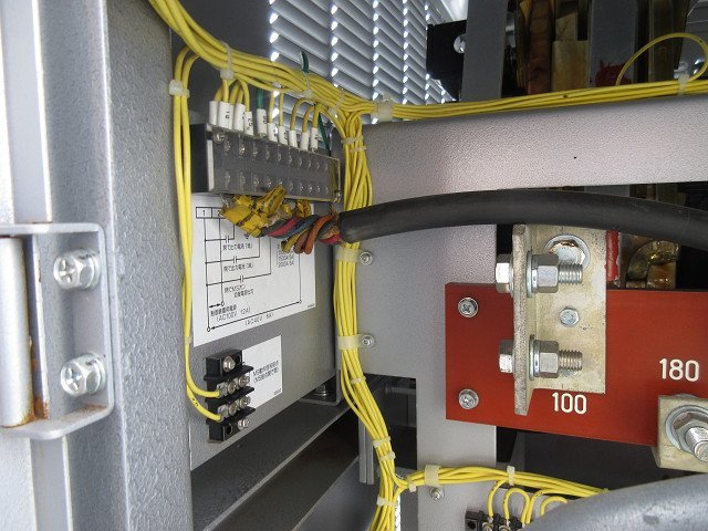 Daihen KRUMC-1000 Submerged Arc Welding Machine 60Hz [1127025786]