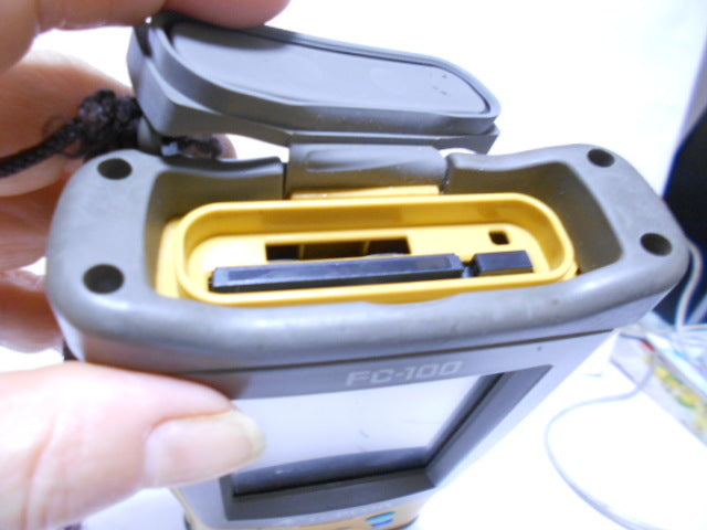 Topcon FC-100 Data Collector (for parts or not working) [k1170079035]