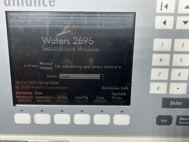 Waters 2795 Liquid Chromatograph [p1182692221]