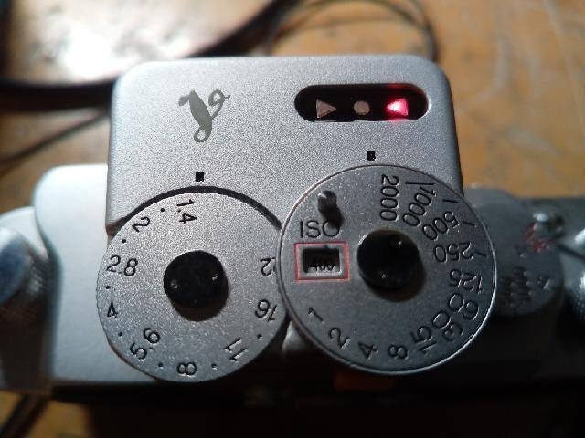 Leica Summicron 5cm f2 Film Camera with Camera Case [l1188623885]
