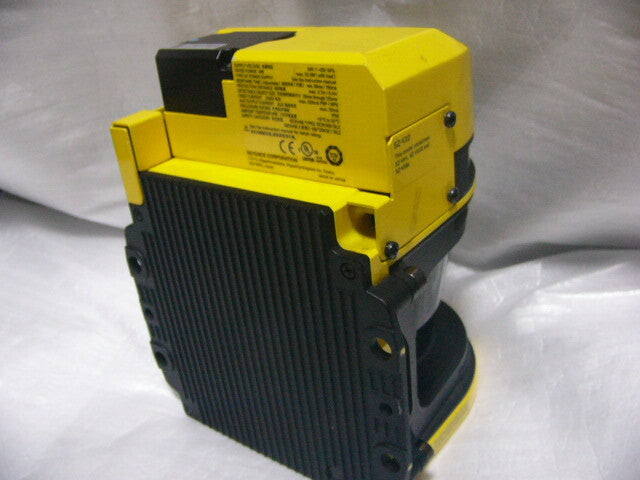 KEYENCE SZ-V32 Safety Laser Scanner [v1191986308]