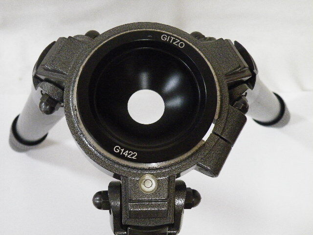 GITZO G1548 MK2 Carbon Tripod with G1422 and Zachtler FSB6 Fluid Head Video Tripod [l1192079547]