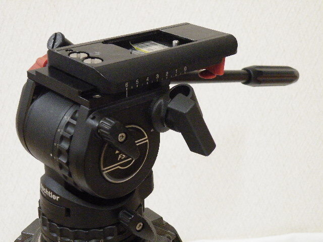 GITZO G1548 MK2 Carbon Tripod with Sachtler FSB6 Fluid Head [l1192079547]