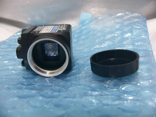 Keyence CA-200M Monochrome CCD Camera 2 Megapixels [m1212271203]