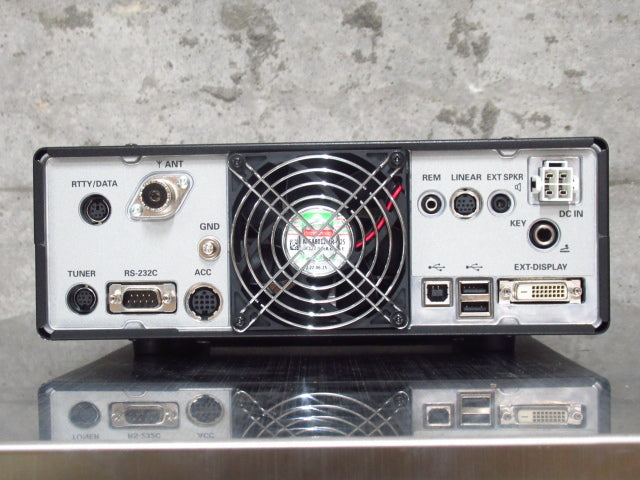 YAESU FTDX10 HF/50MHz All Mode Transceiver with SP-30 High Sound Quality External Speaker Set [j1213768832]