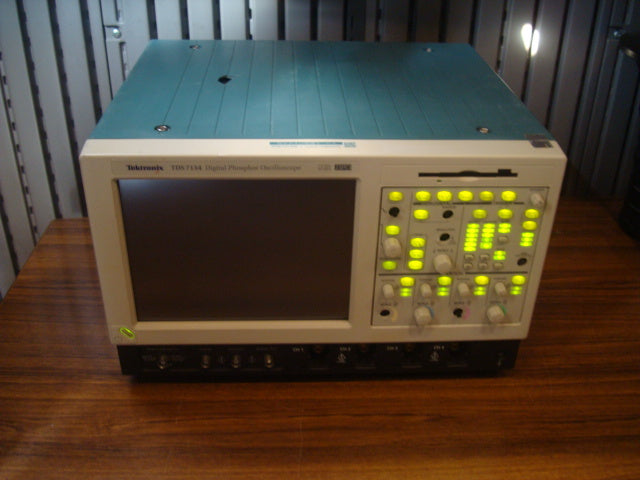 Tektronix TDS 7154 1.5 GHz Oscilloscope [e1215896353]